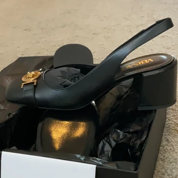 Versace sling back pumps - Picture 4 of 6